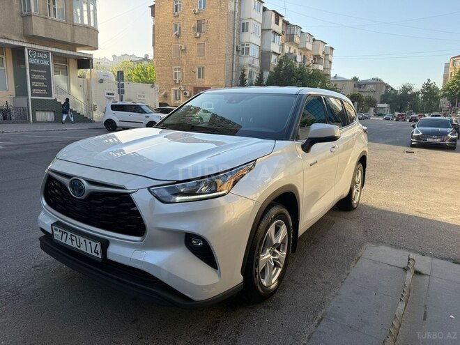 Toyota Highlander 2022, 65,000 km - 2.5 l - Bakı