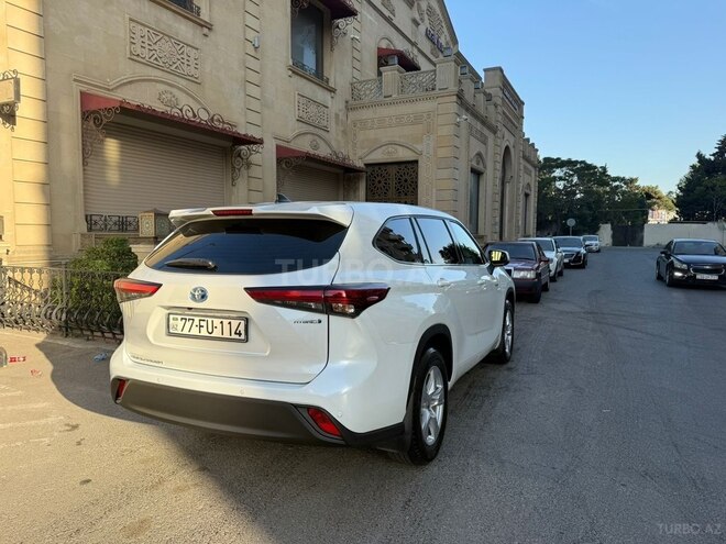 Toyota Highlander 2022, 65,000 km - 2.5 l - Bakı