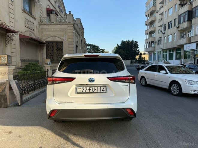 Toyota Highlander 2022, 65,000 km - 2.5 l - Bakı