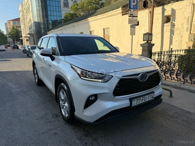 Toyota Highlander 2022, 65,000 km - 2.5 l - Bakı