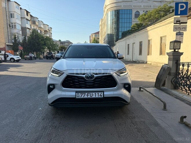 Toyota Highlander 2022, 65,000 km - 2.5 l - Bakı