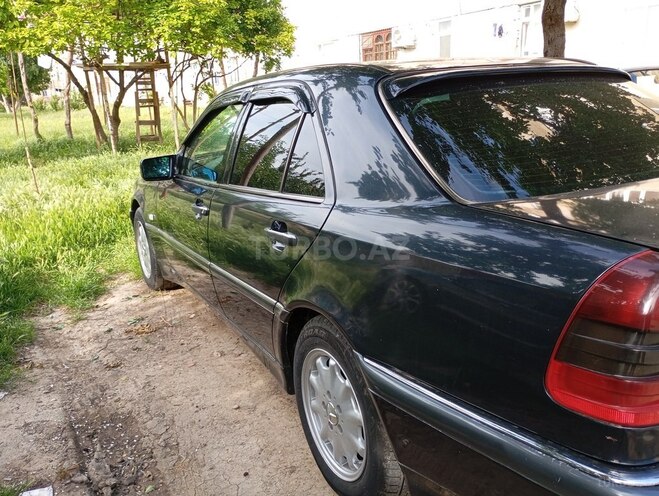 Mercedes C 240 1997, 343,000 km - 2.4 l - Şirvan