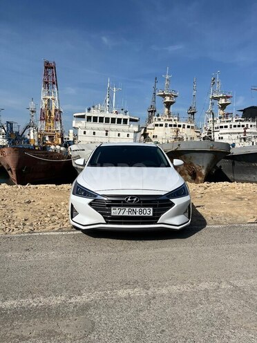 Hyundai Elantra 2018, 167,000 km - 2.0 l - Bakı