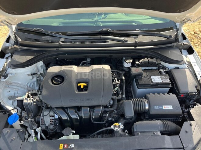 Hyundai Elantra 2018, 167,000 km - 2.0 l - Bakı