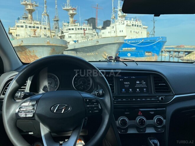 Hyundai Elantra 2018, 167,000 km - 2.0 l - Bakı