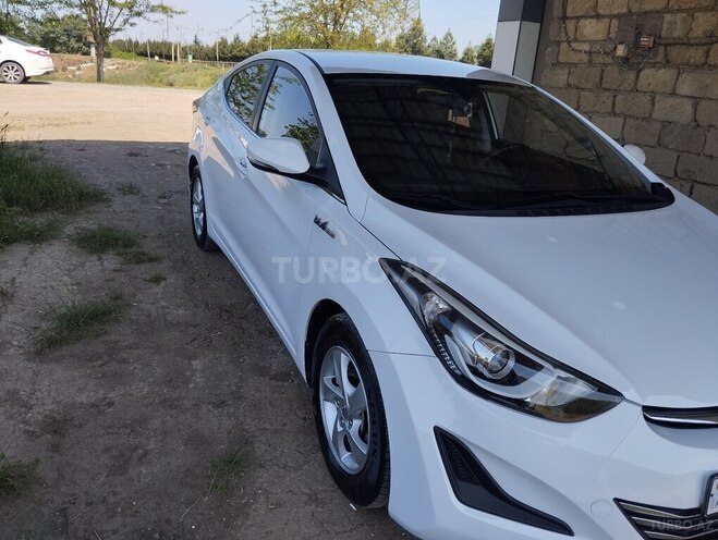 Hyundai Elantra 2014, 215,000 km - 1.6 l - Cəlilabad