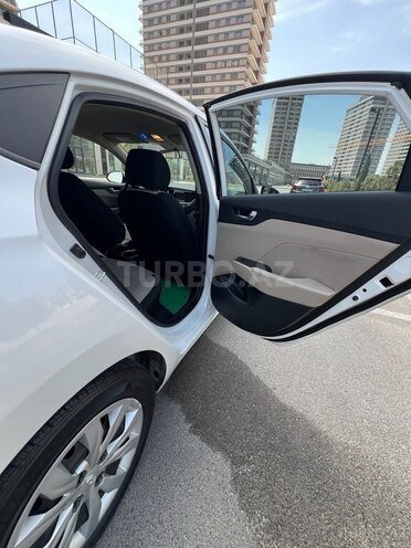 Hyundai Accent 2019, 94,951 km - 1.6 l - Bakı