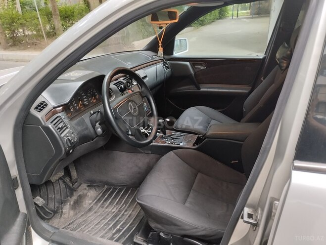 Mercedes E 230 1996, 419,600 km - 2.3 л - Mingəçevir