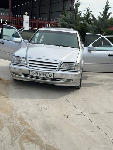 Mercedes C 240 1997, 345,000 km - 2.4 l - Sabirabad