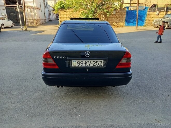 Mercedes C 220 1995, 228,000 km - 2.2 л - Bakı
