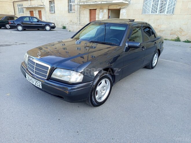 Mercedes C 220 1995, 228,000 km - 2.2 л - Bakı