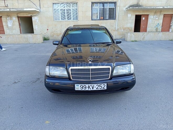 Mercedes C 220 1995, 228,000 km - 2.2 л - Bakı