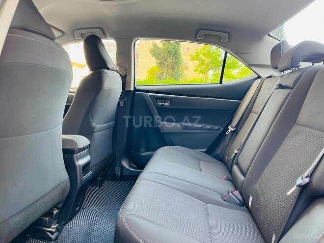 Toyota Corolla 2015, 98,000 km - 1.6 l - Bakı