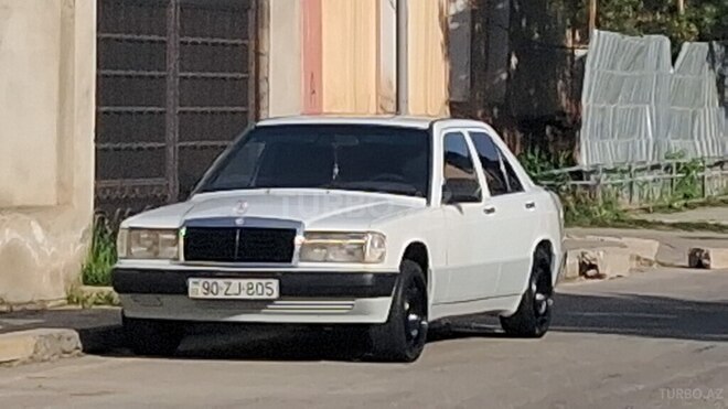 Mercedes 190 1991, 325,678 km - 2.0 l - Qusar