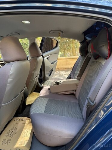 Hyundai Elantra 2015, 95,364 km - 1.8 l - Bakı
