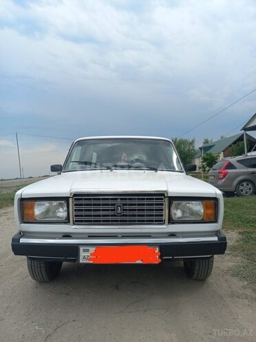 LADA (VAZ) 2104 2000, 90,000 km - 1.5 l - Yevlax