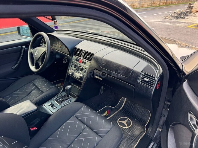 Mercedes C 200 1999, 236,000 km - 2.0 l - Bakı