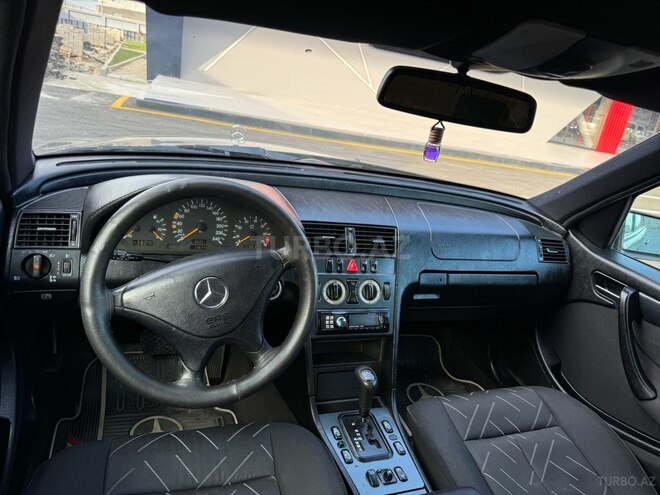 Mercedes C 200 1999, 236,000 km - 2.0 l - Bakı