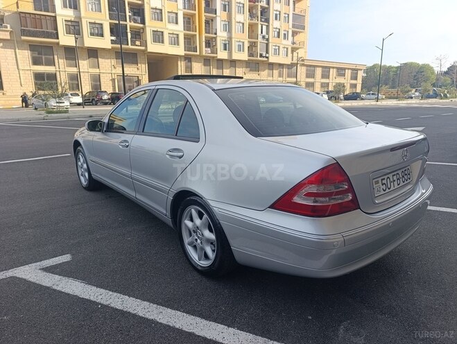 Mercedes C 240 2000, 363,624 km - 2.4 л - Sumqayıt