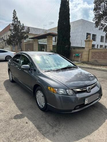 Honda Civic 2009, 330,200 km - 1.3 l - Gəncə
