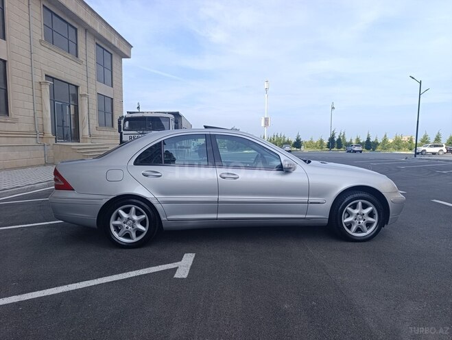 Mercedes C 240 2000, 363,624 km - 2.4 л - Sumqayıt