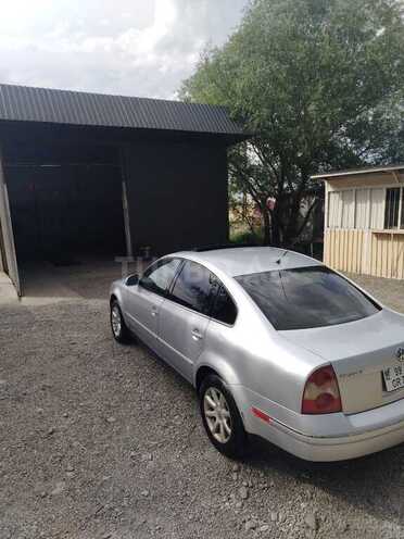 Volkswagen Passat 2004, 270,000 km - 1.8 l - Şəmkir