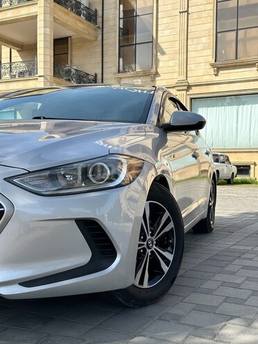 Hyundai Elantra 2017, 84,200 km - 2.0 л - Sumqayıt