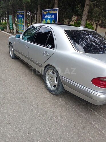 Mercedes E 230 1996, 423,000 km - 2.3 l - Ağcabədi
