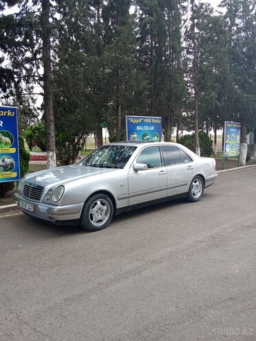 Mercedes E 230 1996, 423,000 km - 2.3 l - Ağcabədi