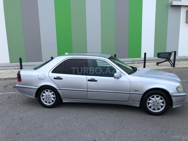 Mercedes C 200-4