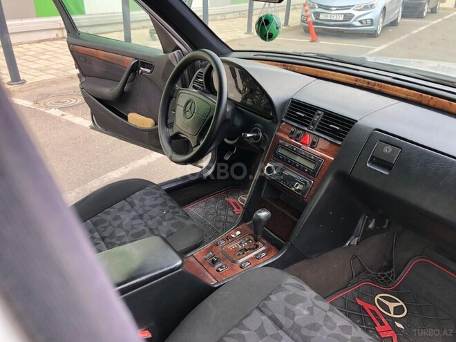 Mercedes C 200 1997, 300,000 km - 2.0 l - Sumqayıt