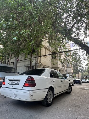 Mercedes C 220 d 1994, 370,000 km - 2.2 l - Bakı