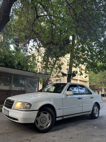 Mercedes C 220 d 1994, 370,000 km - 2.2 l - Bakı