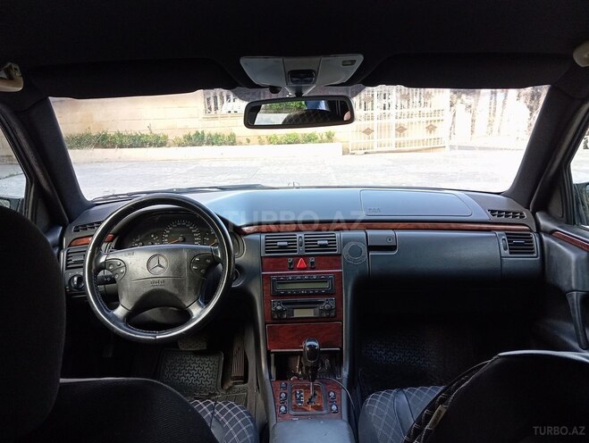 Mercedes E 270 2000, 330,845 km - 2.7 l - Bakı