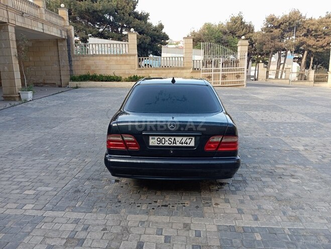 Mercedes E 270 2000, 330,845 km - 2.7 l - Bakı
