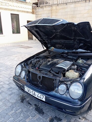 Mercedes E 270 2000, 330,845 km - 2.7 l - Bakı