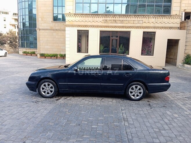 Mercedes E 270 2000, 330,845 km - 2.7 l - Bakı