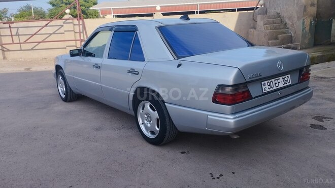 Mercedes E 200 1993, 500,000 km - 2.0 л - Saatlı