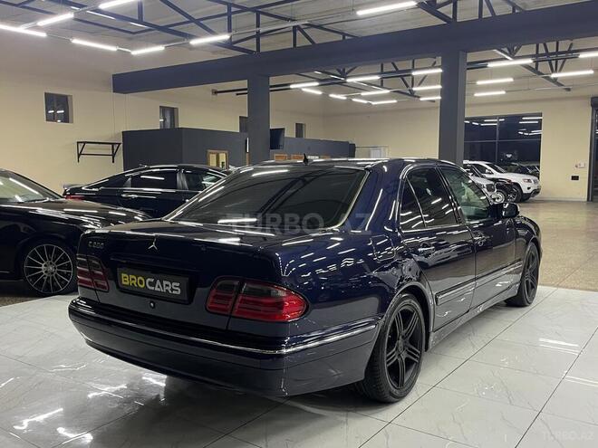 Mercedes E 280 2000, 385,000 km - 2.8 л - Bakı