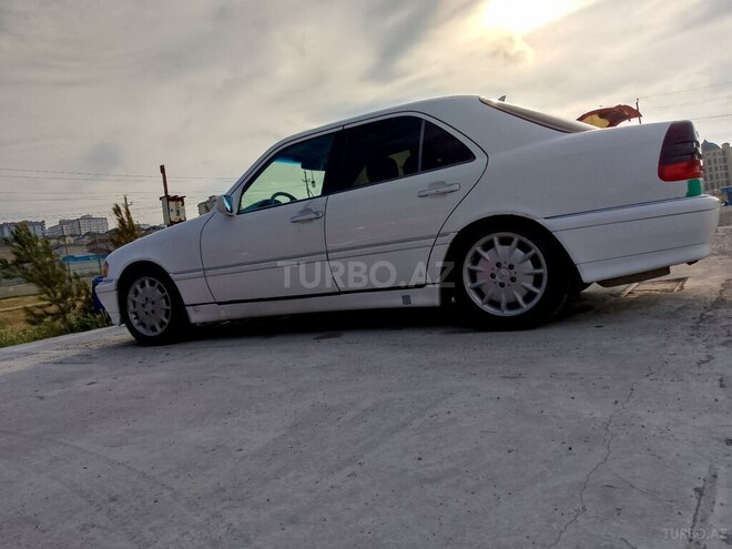 Mercedes C 220 1998, 283,000 km - 2.2 l - Bakı