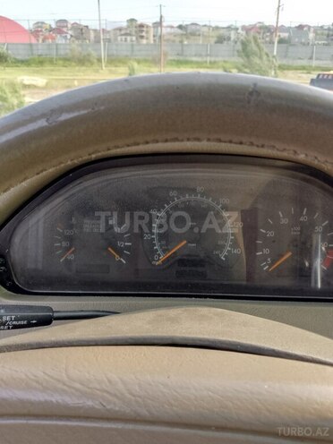 Mercedes C 220 1998, 283,000 km - 2.2 l - Bakı