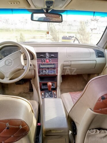 Mercedes C 220 1998, 283,000 km - 2.2 l - Bakı