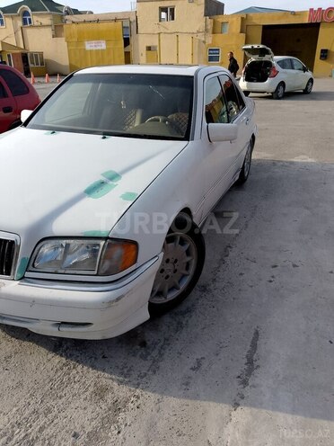 Mercedes C 220 1998, 283,000 km - 2.2 l - Bakı