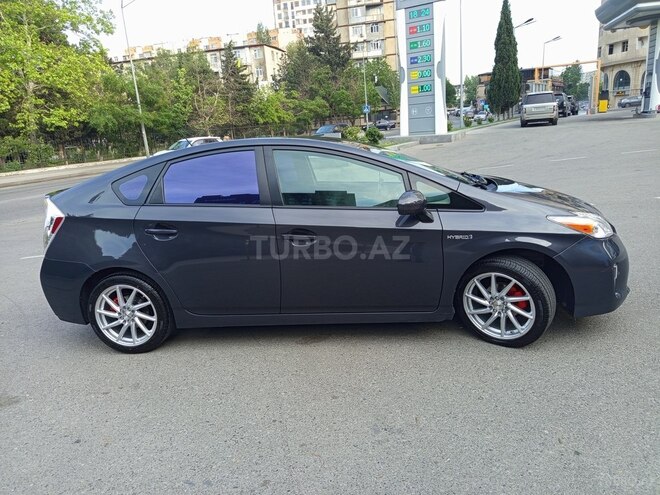 Toyota Prius 2013, 318,650 km - 1.8 l - Bakı