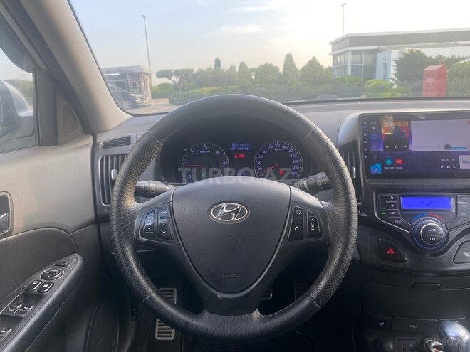 Hyundai i30 2011, 210,000 km - 1.6 l - Bakı