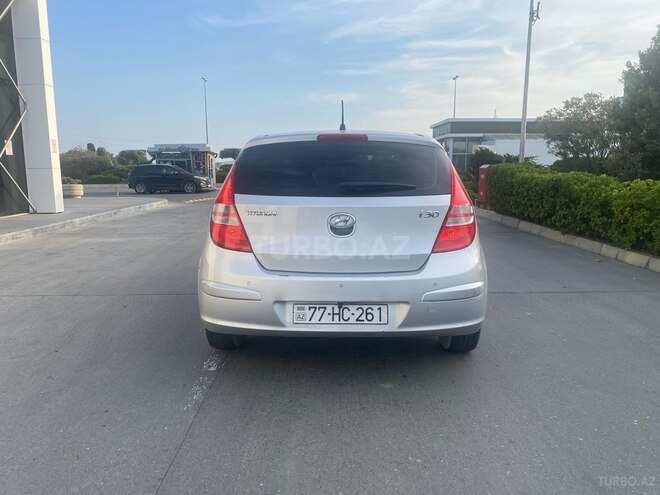 Hyundai i30 2011, 210,000 km - 1.6 l - Bakı