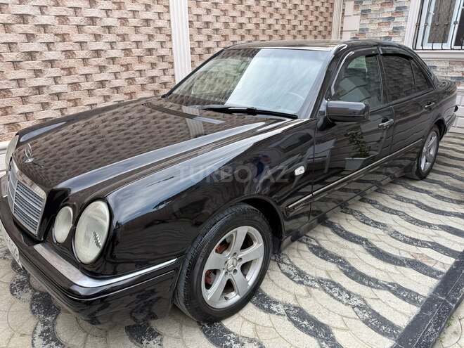 Mercedes E 240 1999, 304,402 km - 2.6 l - Bakı