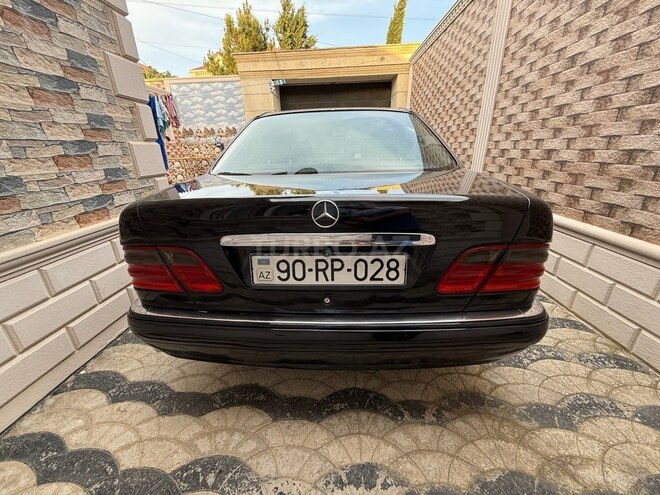 Mercedes E 240 1999, 304,402 km - 2.6 l - Bakı