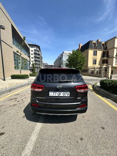 Kia Sorento-4