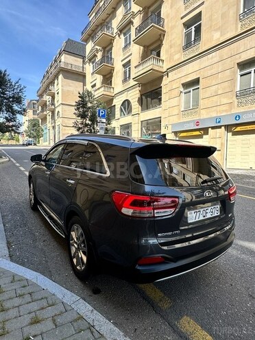 Kia Sorento-6
